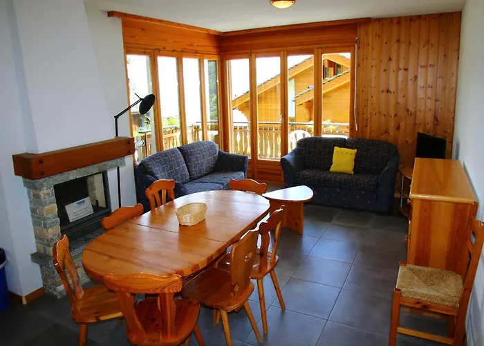 Апартаменты Alluring In Les *