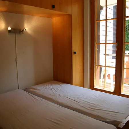 Alluring In Les Apartment