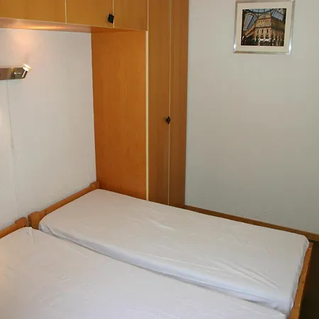 アパート Alluring In Les *